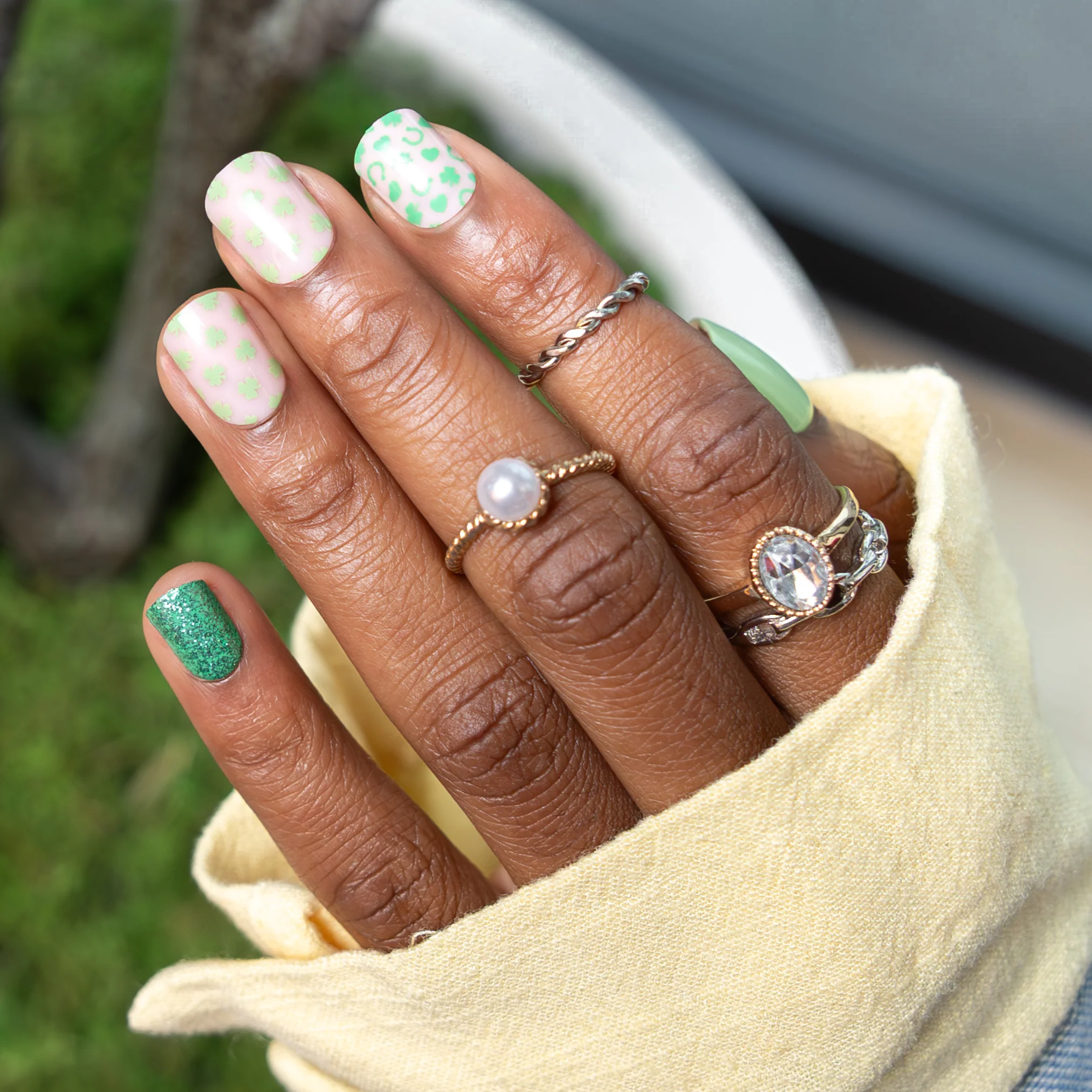 Pinch-Proof Besties, Bronagh - Image 6